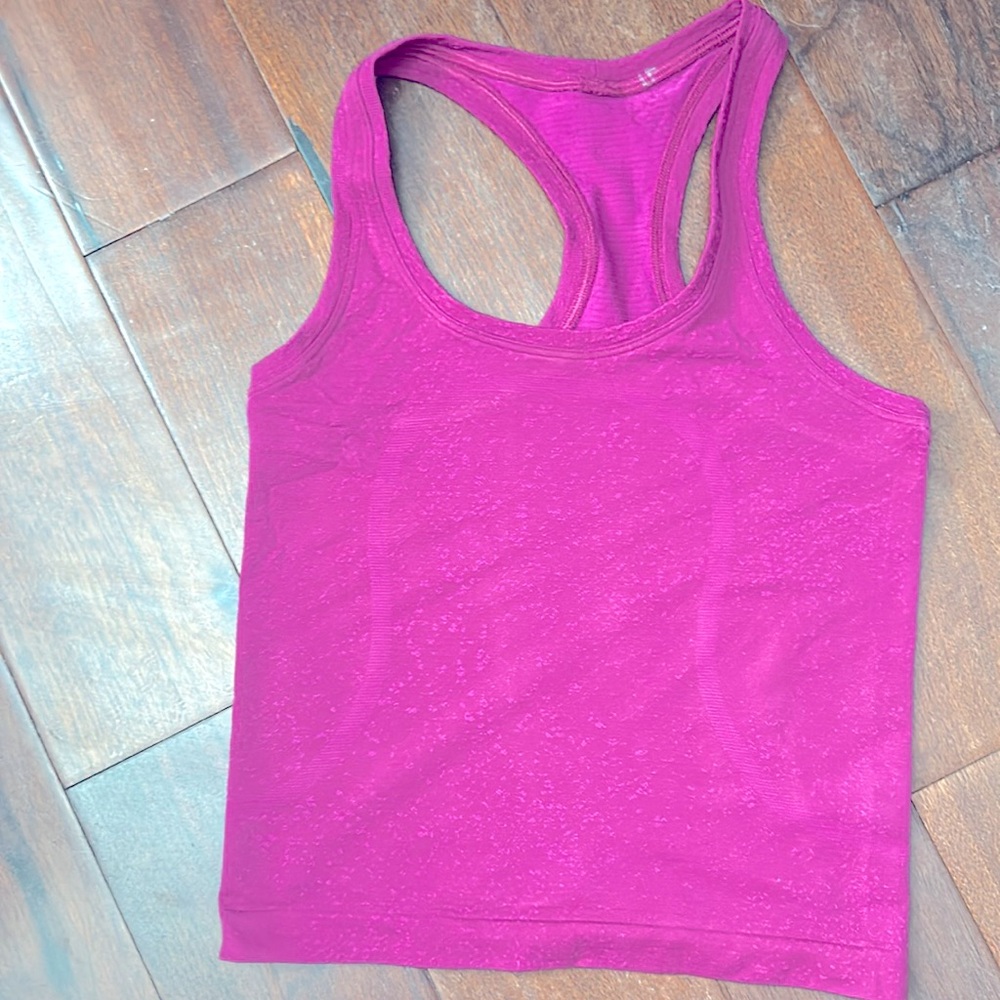 Lululemon burgundy tank top